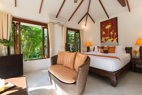 Villa Baan Tawan Chai
