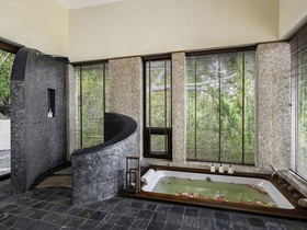 Villa Sila Varee