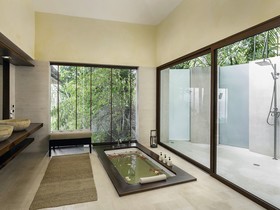 Villa Sila Varee