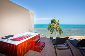 Royal Beach Boutique Resort & Spa