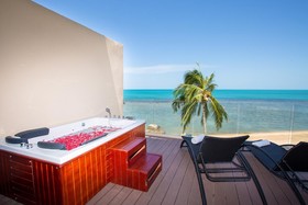 Royal Beach Boutique Resort & Spa