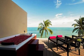 Royal Beach Boutique Resort & Spa