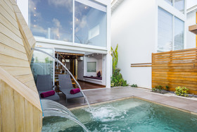 White Sand Samui Resort