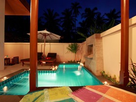 Kanok Buri Resort