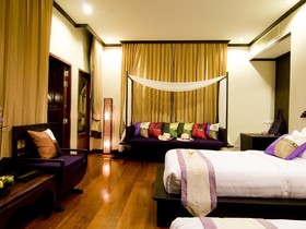 Kanok Buri Resort