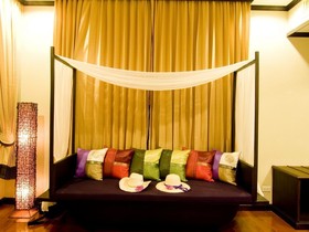 Kanok Buri Resort