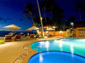 Kanok Buri Resort