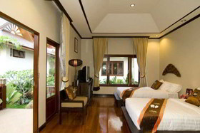 Kanok Buri Resort