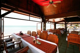 Lipa Lodge Beach Resort