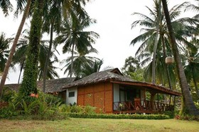 Lipa Lodge Beach Resort