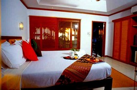 Lipa Lodge Beach Resort