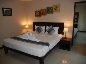 Ampha Place Hotel