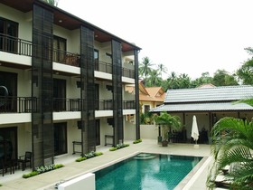 Ampha Place Hotel