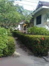 Baan Saen Sook Villas