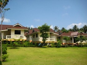 Baan Saen Sook Villas