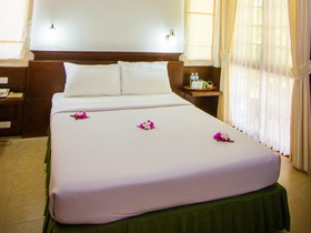 Coco Palm Beach Resort