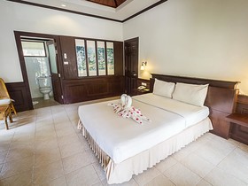 Coco Palm Beach Resort