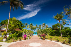 Coco Palm Beach Resort
