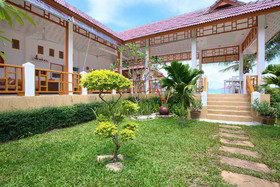 The Cosy Beach Resort