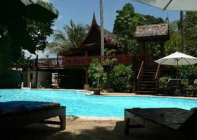 Harry's Bungalows & Restaurant