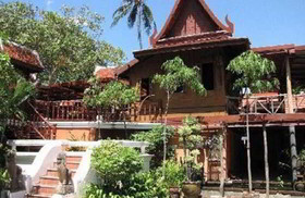 Harry's Bungalows & Restaurant