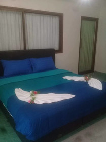 Maenam Lodge