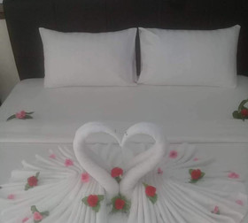 Maenam Lodge