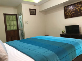 Maenam Lodge
