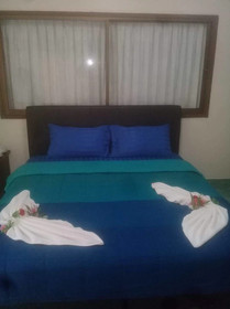 Maenam Lodge