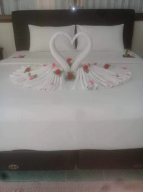 Maenam Lodge