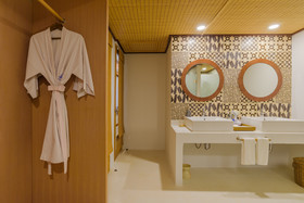 Paradise Beach Resort