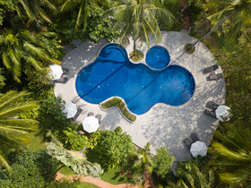 Paradise Beach Resort