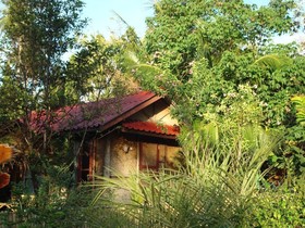 Tropical Garden Lounge