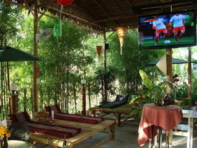 Tropical Garden Lounge