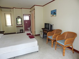Jinta City Hotel