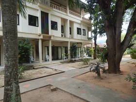 Jinta City Hotel