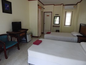 Jinta City Hotel