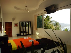 Monkey Flower Villas