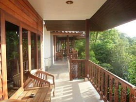 Haad Yao Over Bay Resort