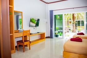 Saline Hot Spring Resort