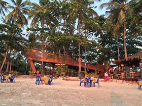 Golden Pearl Beach Resort