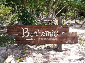 Bonhomie Beach Cottages