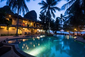 Sand Sea Resort