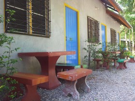Hello Me Me Bungalow