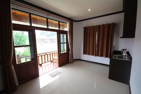 Lanta Lapaya Resort