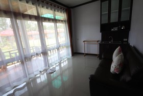 Lanta Lapaya Resort