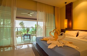 Lanta Pura Beach Resort