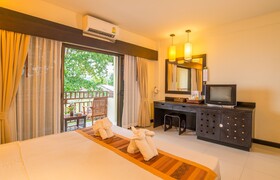 Lanta Pura Beach Resort