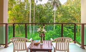 Lanta Pura Beach Resort
