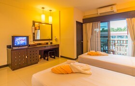 Lanta Pura Beach Resort